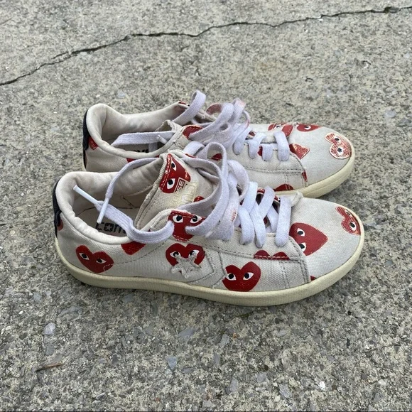 ⭐️COMME DES GARÇONS PLAY X CONVERSE PRO LEATHER⭐️ - Picture 2 of 4